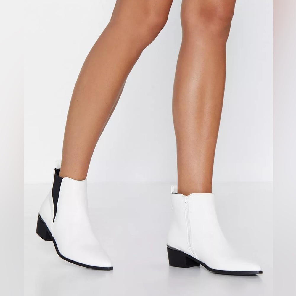 Nasty gal put your foot down Chelsea boot size EUR37 - size US 6.5/7